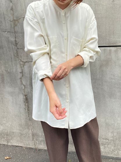 キュプラサテンノーカラーシャツ