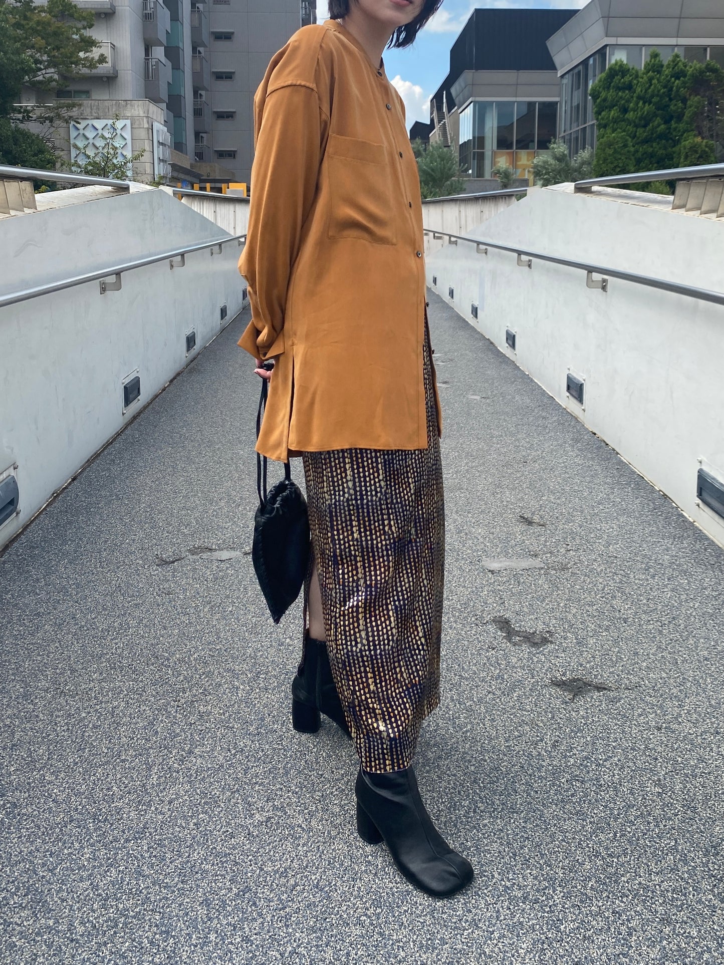 ベロアドットタイトスカート