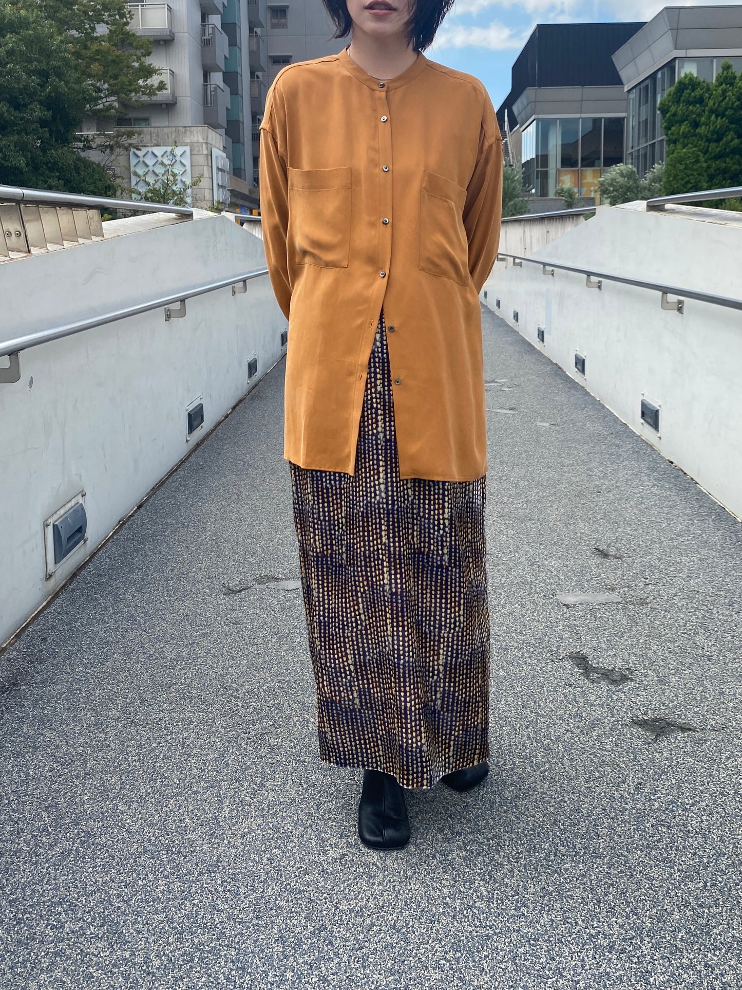 ベロアドットタイトスカート